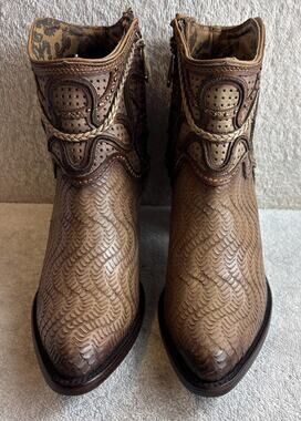 Cuadra Women Western Embroidery Bootie Leather Chestnut Size 8 M 30442